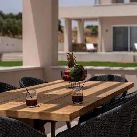 Blue Sky Villas Arkalochori Room photo